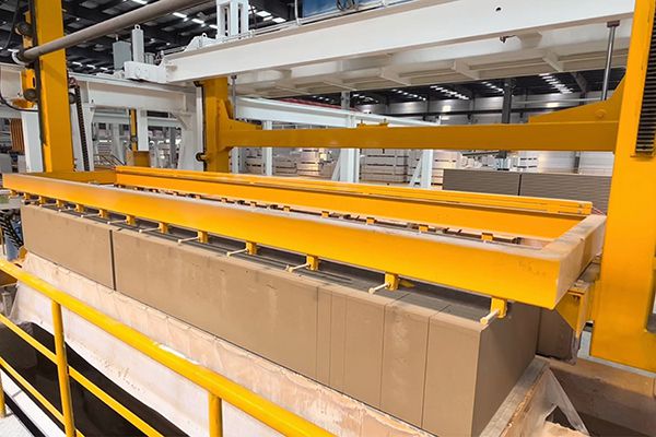 Sistema de Corte y Pre-curado